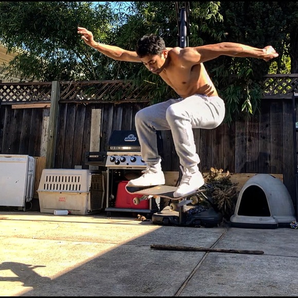 Meet your Posher, Victor - Picture 1 of 1